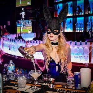 Meet your Posher, Lizzie